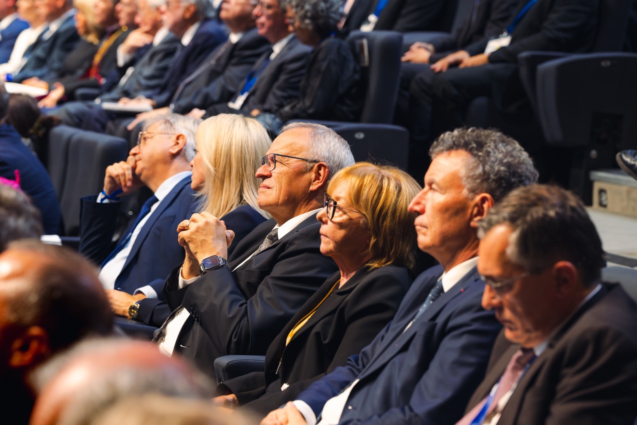 DPT57 Pape Congrès Robert Schuman-03683 - Grande